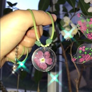 PRESSED RESIN REAL FLOWER FAIRY NECKLACE AVENTURINE STONES